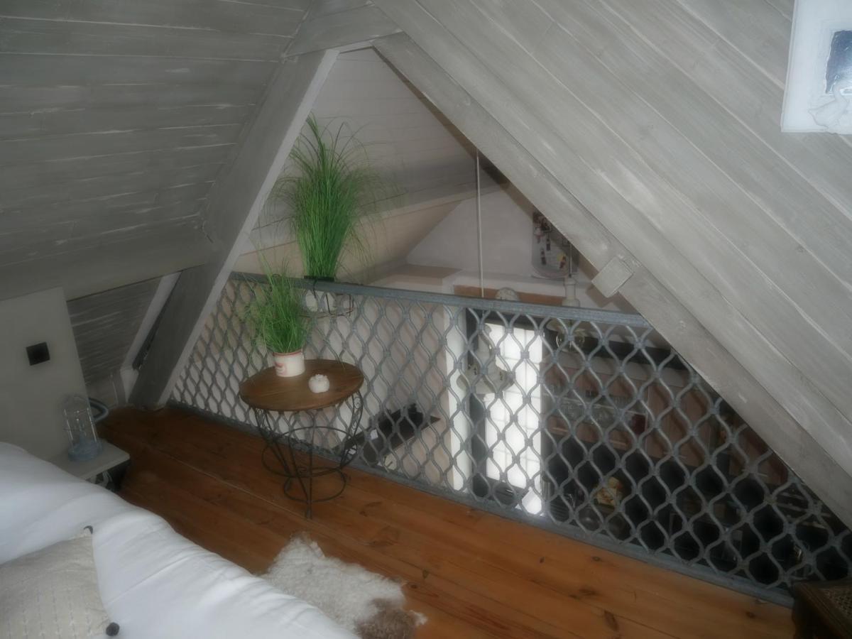 La Cabane Du Chasseur Flines-Les-Mortagne Bagian luar foto